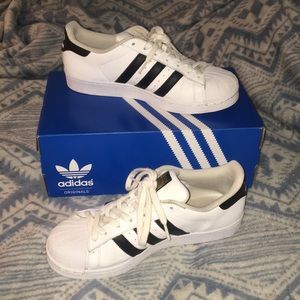 Super star adidas shoes WITH BOX!!!